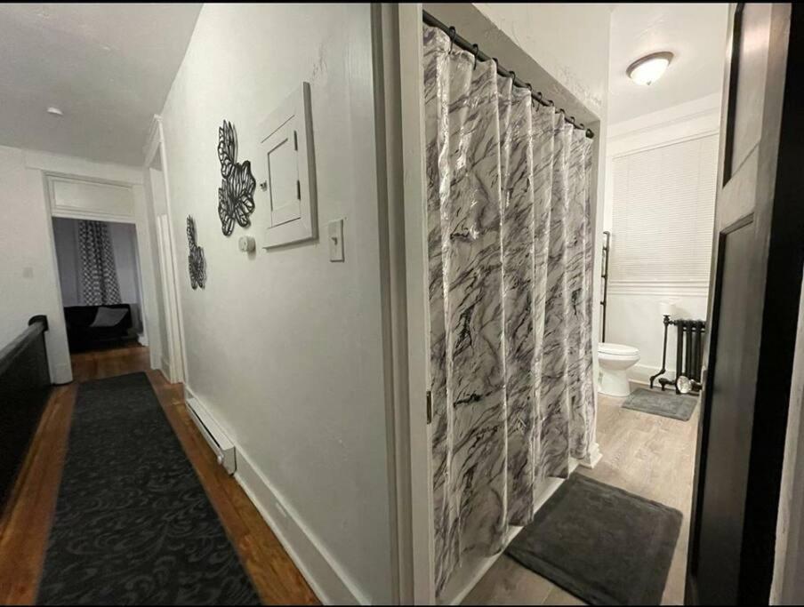 Lovely 2Br W Office Space - King Bed & Alexa Apartment Pittsburgh Exterior photo