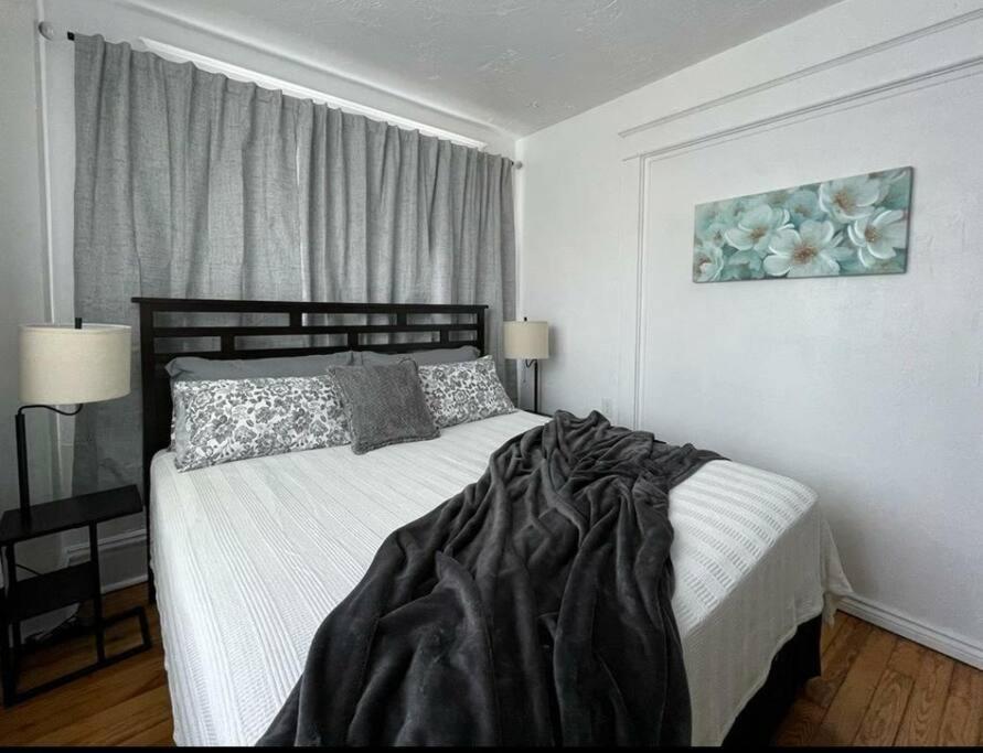 Lovely 2Br W Office Space - King Bed & Alexa Apartment Pittsburgh Exterior photo